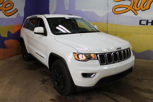 Bright White Clearcoat 2021 Jeep Grand Cherokee Laredo E