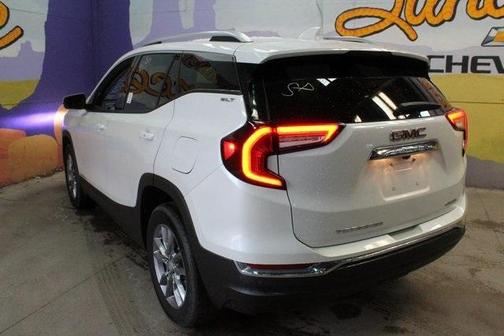 2022 GMC Terrain SLT