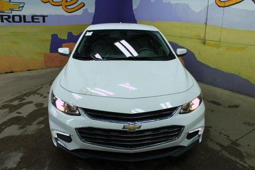 Summit White 2018 Chevrolet Malibu LT