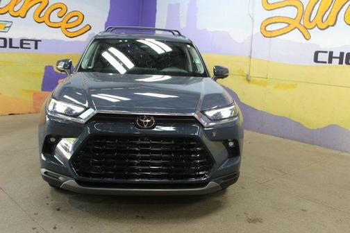 Cloud 9 White 2024 Toyota Grand Highlander