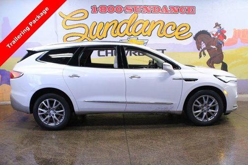 2022 Buick Enclave Essence