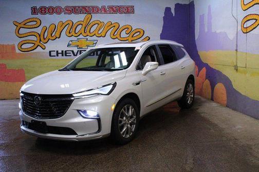 2022 Buick Enclave Essence