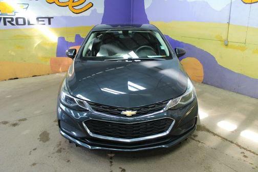 Black 2018 Chevrolet Cruze LT