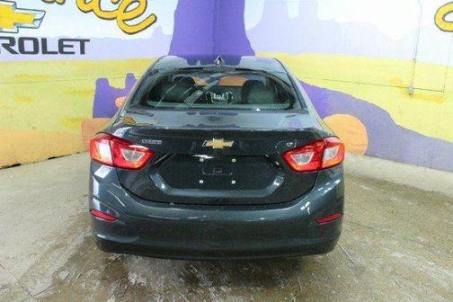 Graphite Metallic 2018 Chevrolet Cruze LT