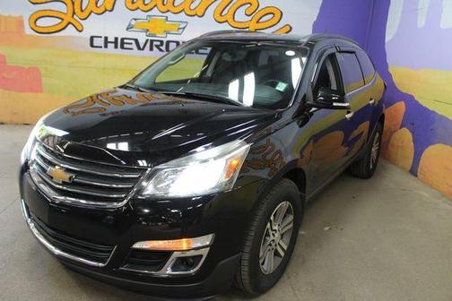 Mosaic Black Metallic 2017 Chevrolet Traverse 1LT