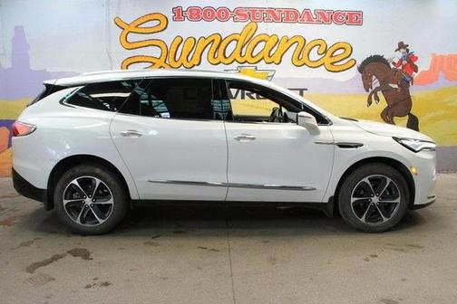 2022 Buick Enclave Essence