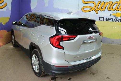 Quicksilver Metallic 2019 GMC Terrain SLE