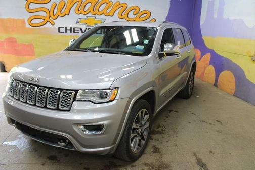Steel Gray Metallic 2017 Jeep Grand Cherokee Overland