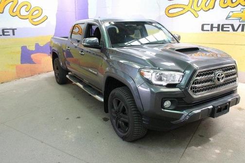 2017 Toyota Tacoma TRD Sport
