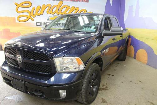True Blue Pearl 2018 RAM 1500 SLT