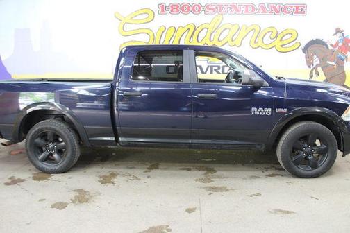 True Blue Pearl 2018 RAM 1500 SLT