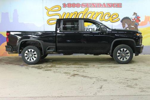 Black 2022 Chevrolet Silverado 2500 Custom