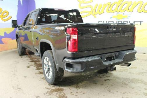 Black 2022 Chevrolet Silverado 2500 Custom