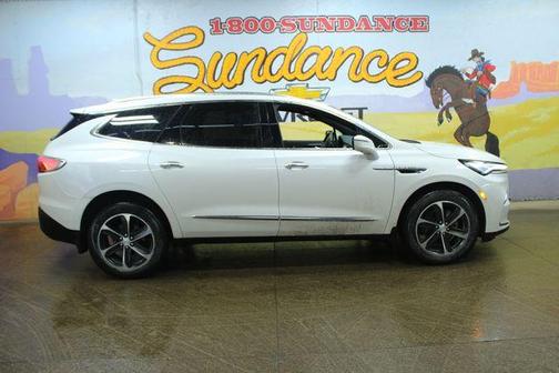 White Frost Tri-Coat 2022 Buick Enclave Essence
