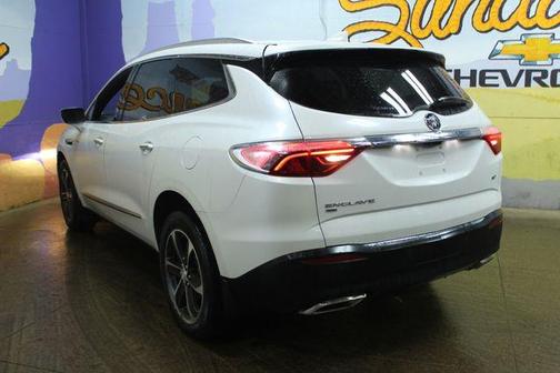 White Frost Tri-Coat 2022 Buick Enclave Essence