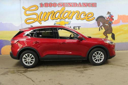 Rapid Red Metallic Tinted Clearcoat 2020 Ford Escape SE