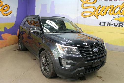 Gray 2017 Ford Explorer sport