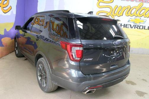 Gray 2017 Ford Explorer sport