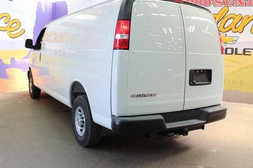 2025 Chevrolet Express 2500 Work Van