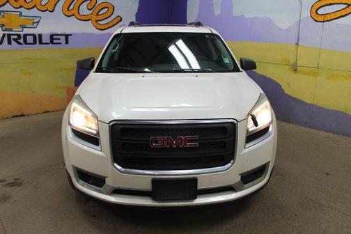White 2015 GMC Acadia SLE-2