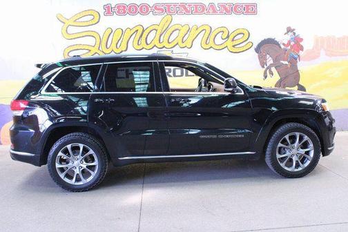 2019 Jeep Grand Cherokee Summit