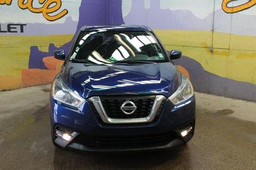 2019 Nissan Kicks S