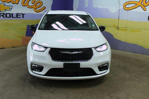 Bright White Clearcoat 2024 Chrysler Pacifica Touring-L