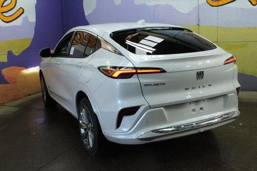 White Frost Tri-Coat 2025 Buick Envista AVENIR