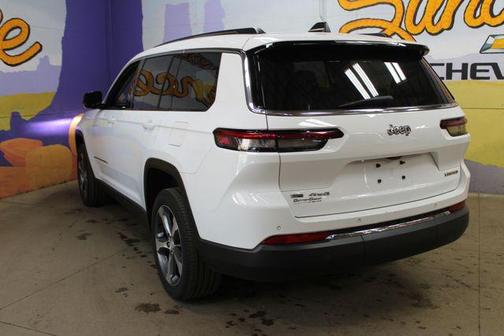 Bright White Clearcoat 2023 Jeep Grand Cherokee L Limited