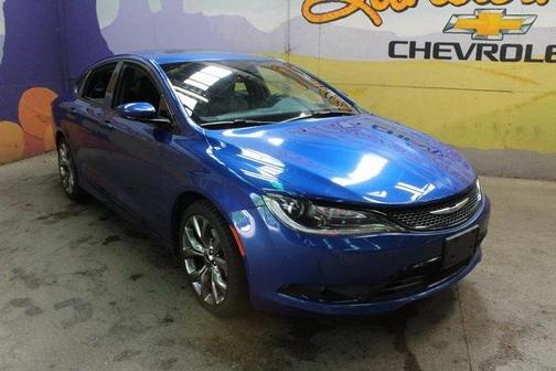 2016 Chrysler 200 S