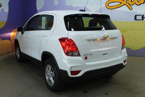 Summit White 2018 Chevrolet Trax LS