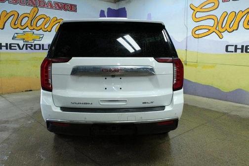 2023 GMC Yukon XL SLT