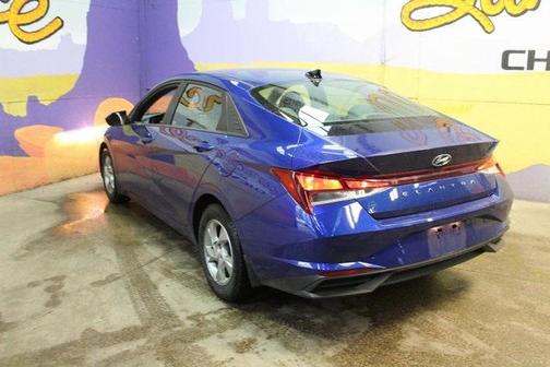 2023 Hyundai ELANTRA SE