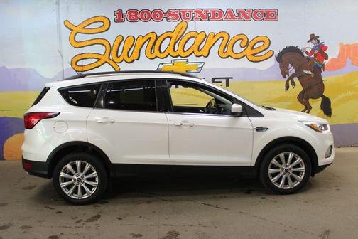 White Platinum Tri-Coat Metallic 2019 Ford Escape SEL