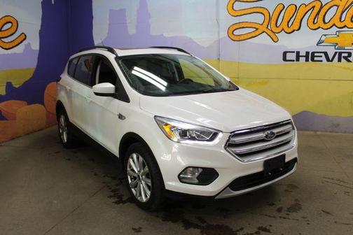 White Platinum Tri-Coat Metallic 2019 Ford Escape SEL