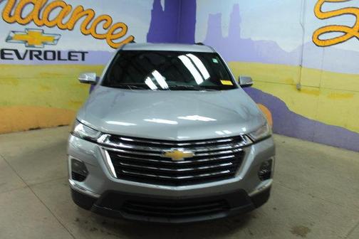 Sterling Gray Metallic 2023 Chevrolet Traverse LT Cloth