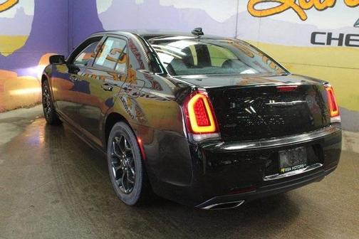 2022 Chrysler 300 Touring L