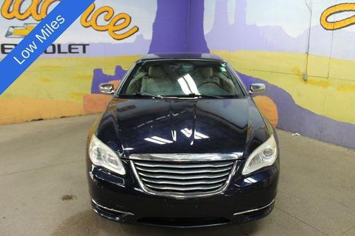Blackberry Pearlcoat 2012 Chrysler 200 Limited