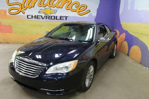 Blackberry Pearlcoat 2012 Chrysler 200 Limited