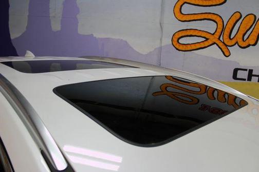 White 2023 Buick Enclave Avenir