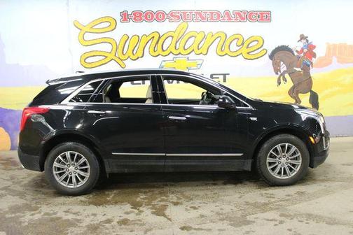 Stellar Black Metallic 2017 Cadillac XT5 Luxury