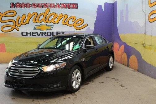 2017 Ford Taurus SE