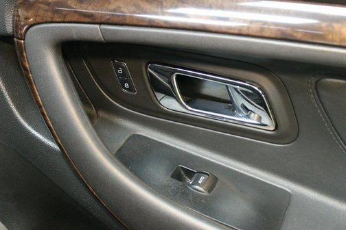 2016 Ford Taurus Limited