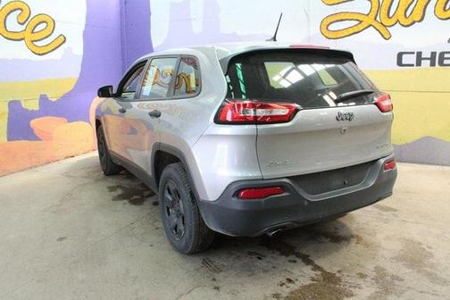 2015 Jeep Cherokee Sport