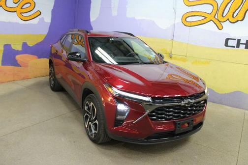 Crimson Metallic 2025 Chevrolet Trax 2RS