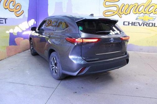 2020 Toyota Highlander Hybrid XLE