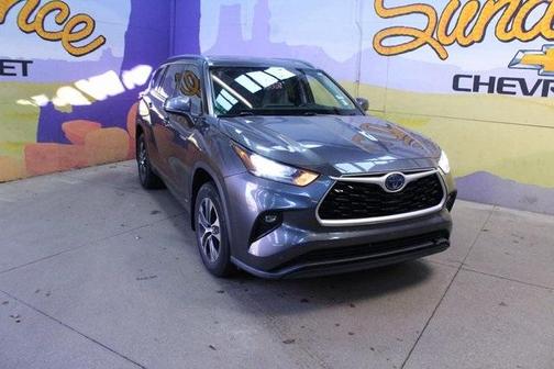 2020 Toyota Highlander Hybrid XLE