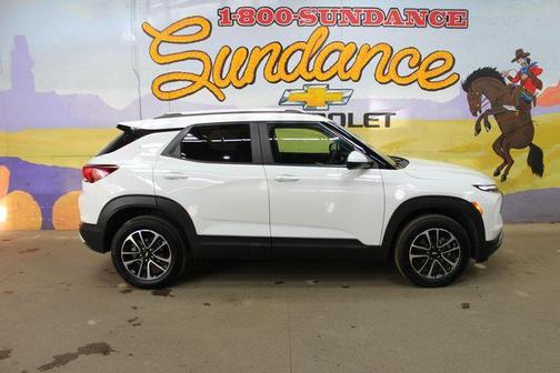 Summit White 2025 Chevrolet Trailblazer LT