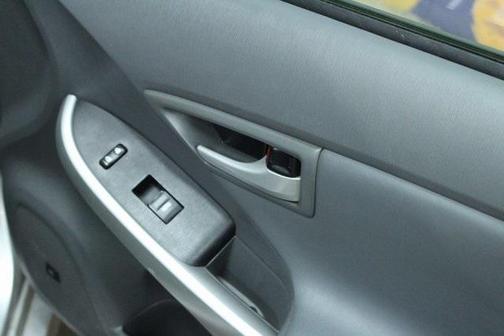 2011 Toyota Prius IV