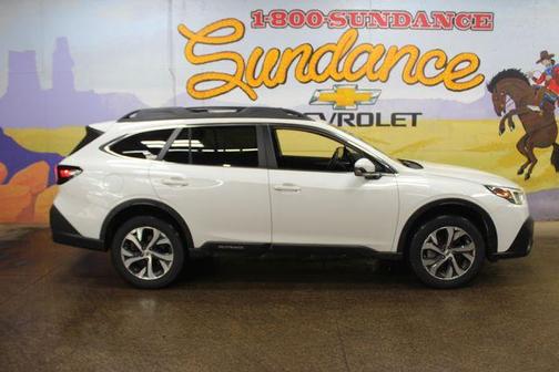 Crystal White Pearl 2020 Subaru Outback Limited